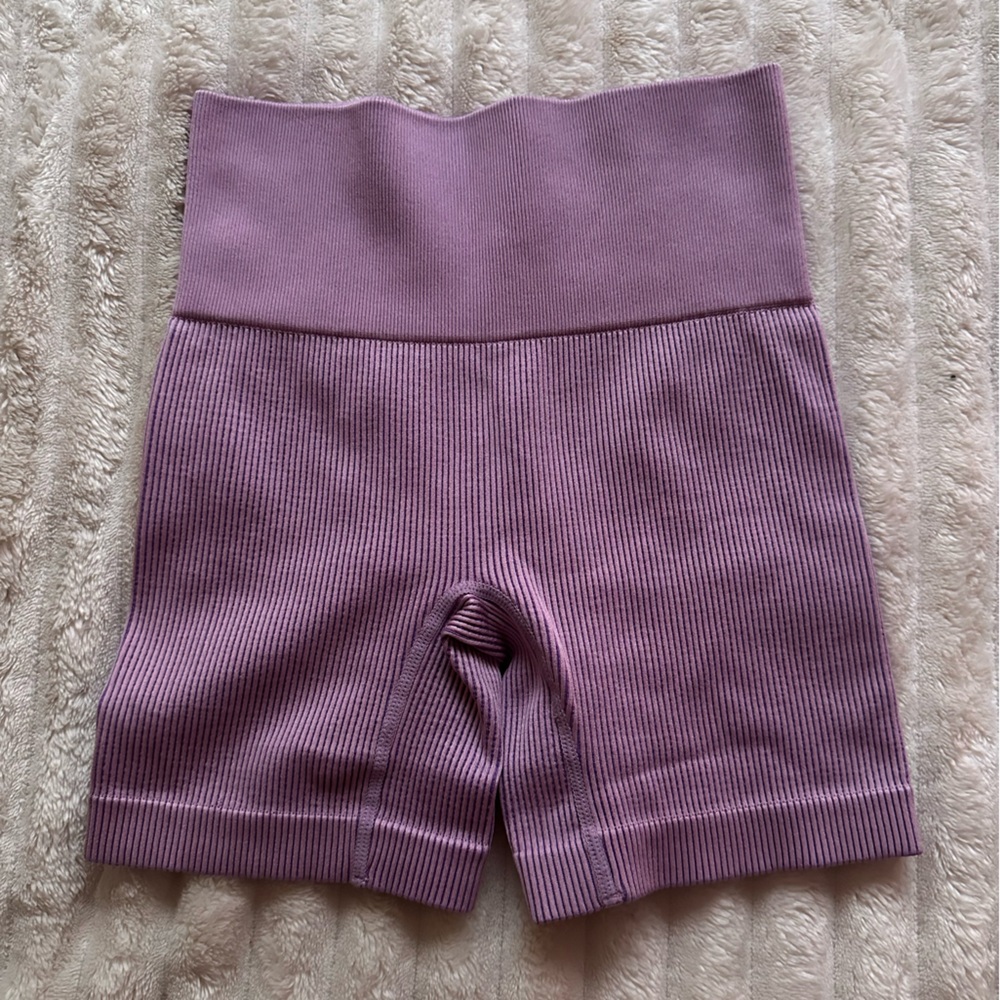 Colsie Lavender Ribbed Shorts